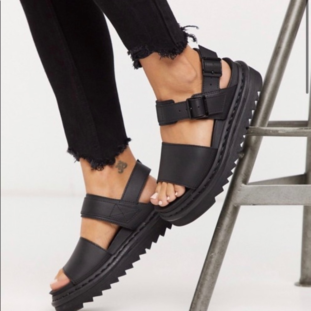 VOSS doc marten sandal